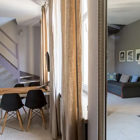 Gaya Apartment